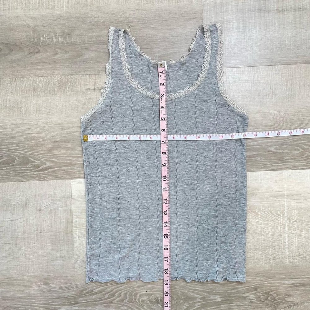 Basic Gray Lace Tank - Picture 2 of 4